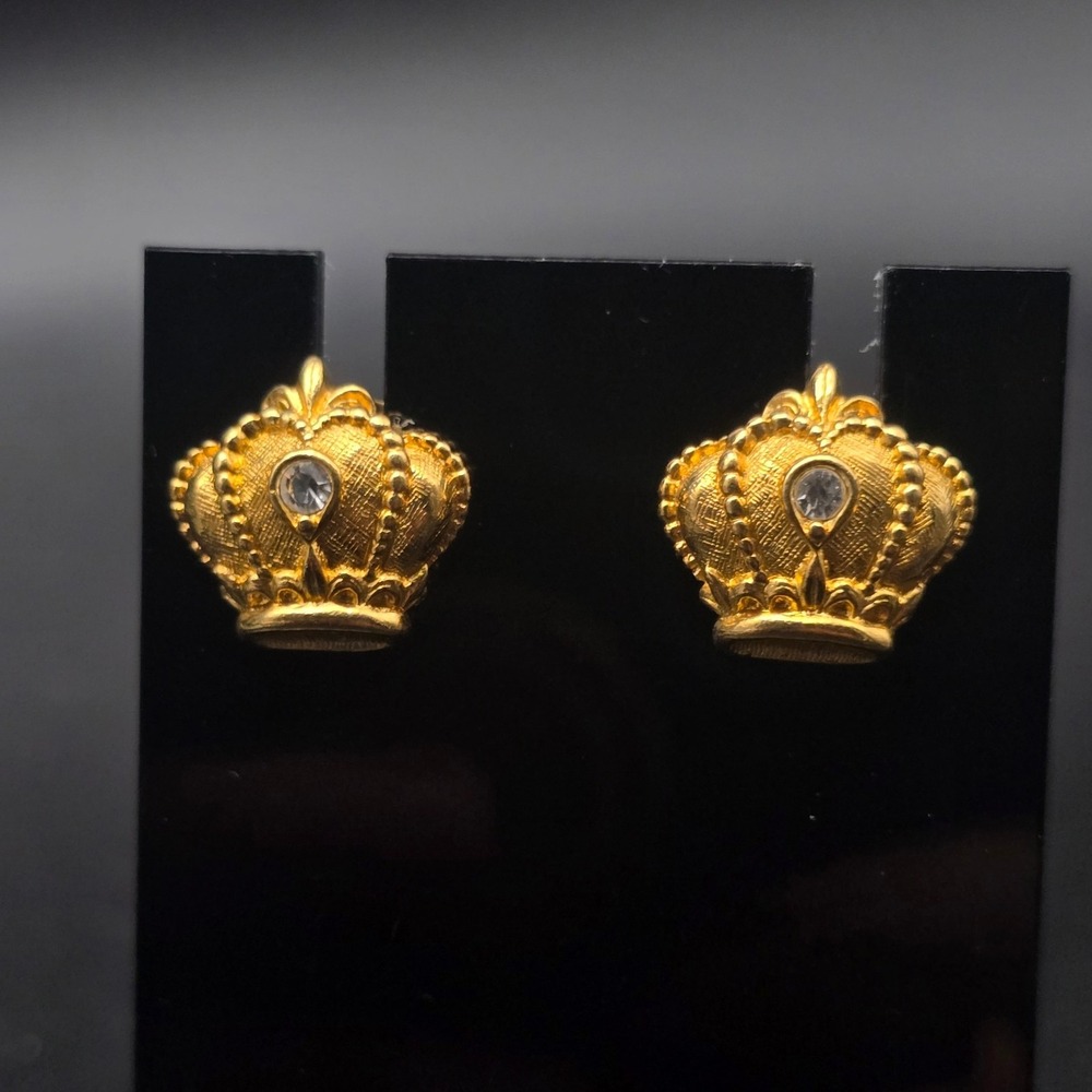 Avon 1989 Regal Crown Earrings Gold Tone Stud Pierced Vintage Earrings